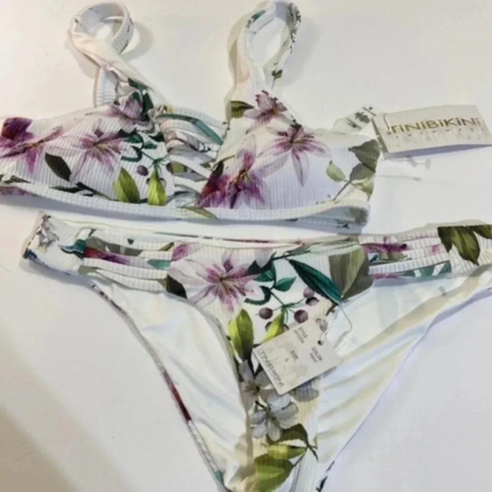 Tinibikini swim wear  size Small